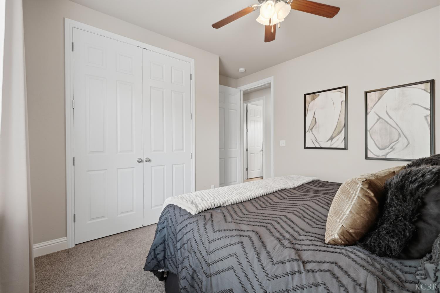 1162 Paradise Loop, Lemoore, CA 93245