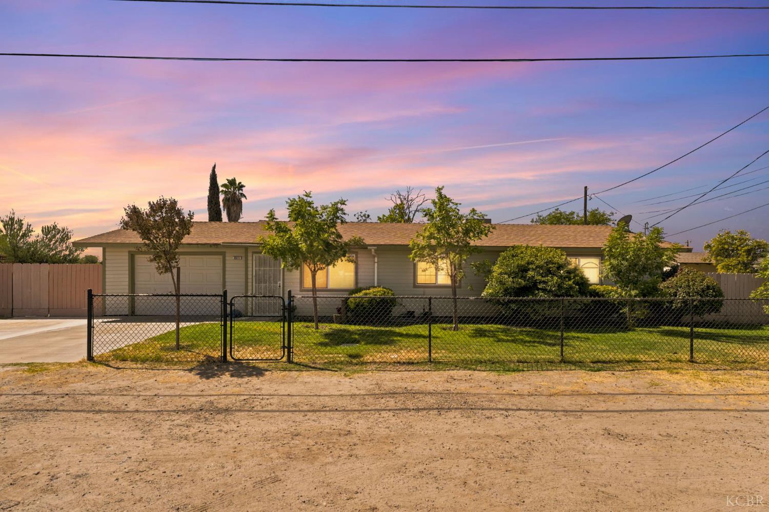 2611 Hanna Ave, Corcoran, CA 93212