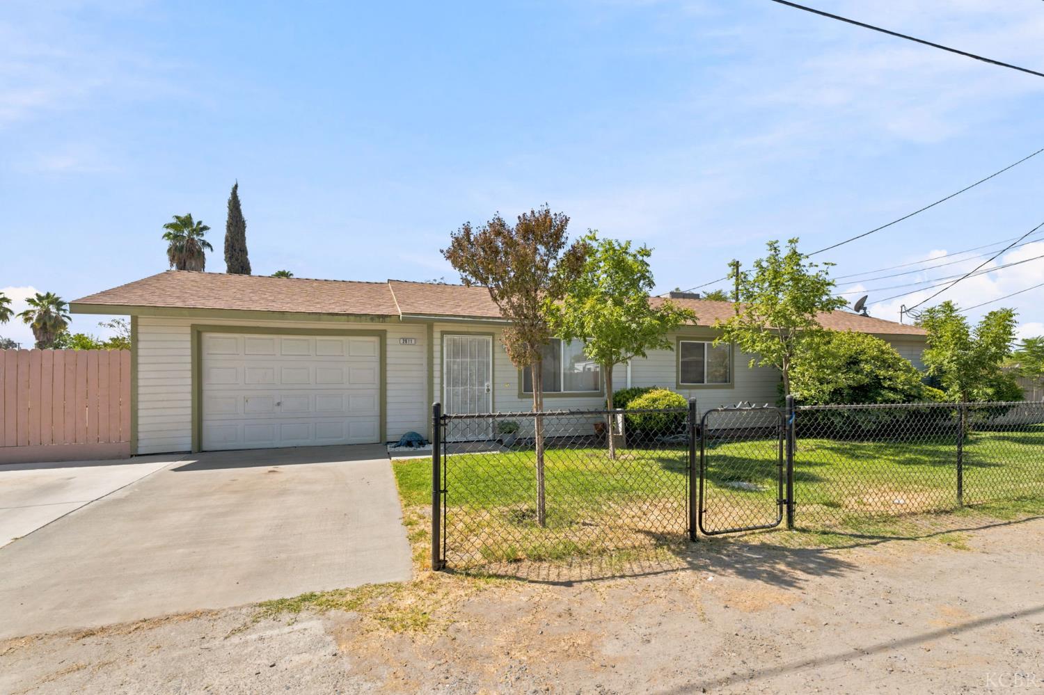 2611 Hanna Ave, Corcoran, CA 93212