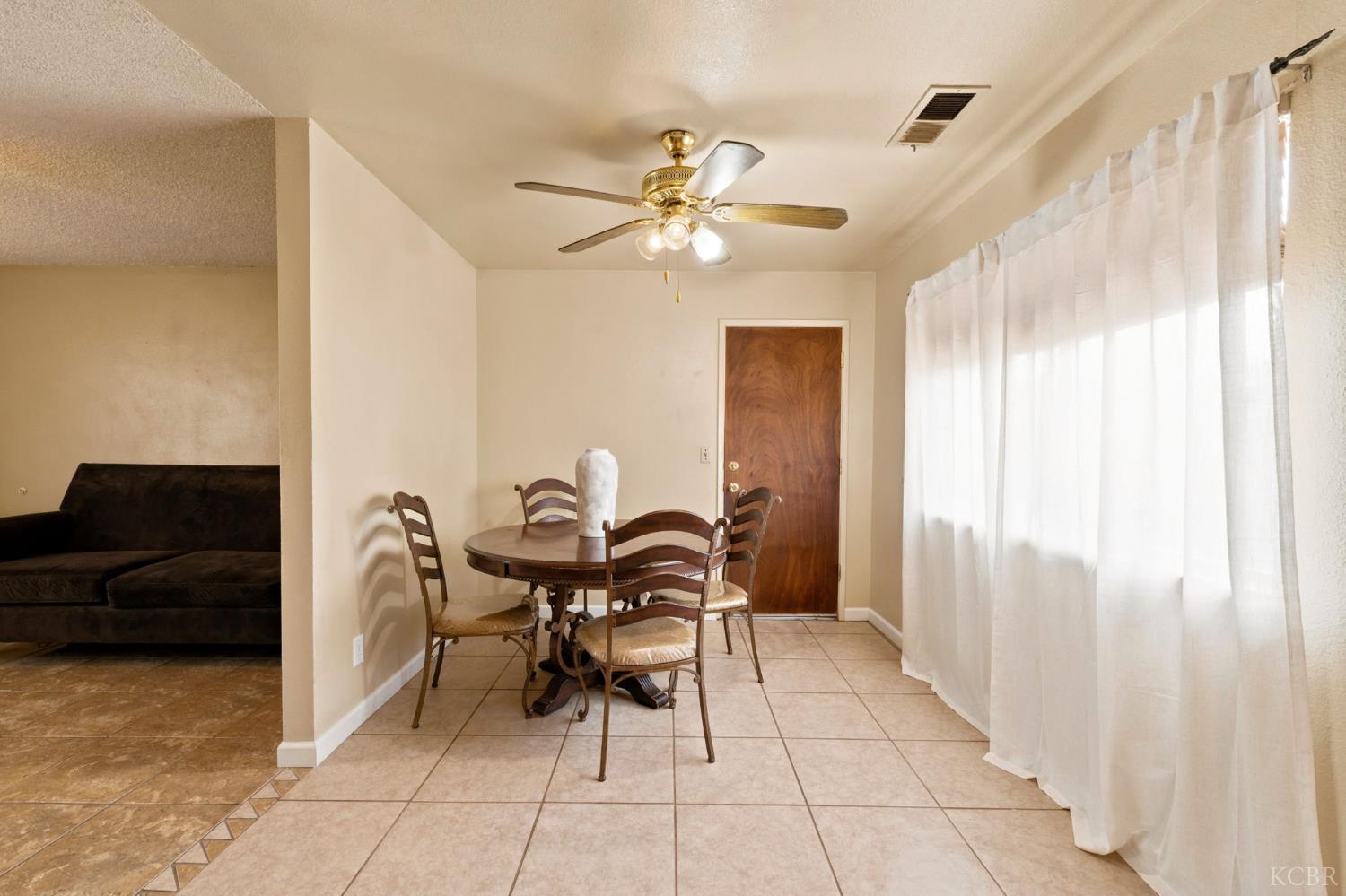 2611 Hanna Ave, Corcoran, CA 93212