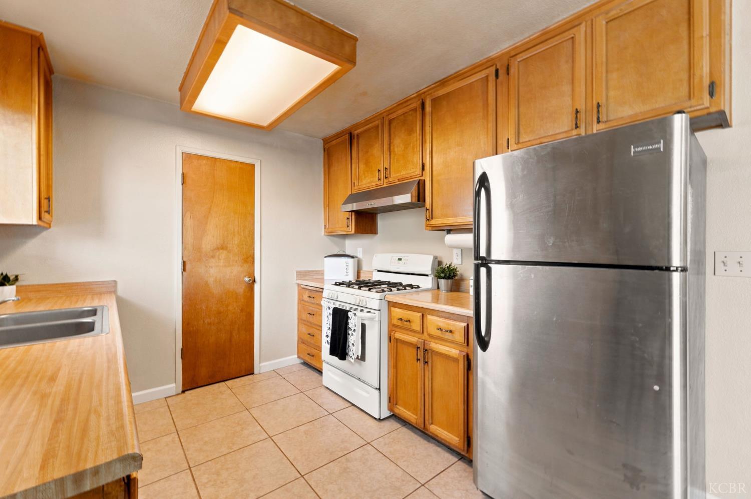 2611 Hanna Ave, Corcoran, CA 93212