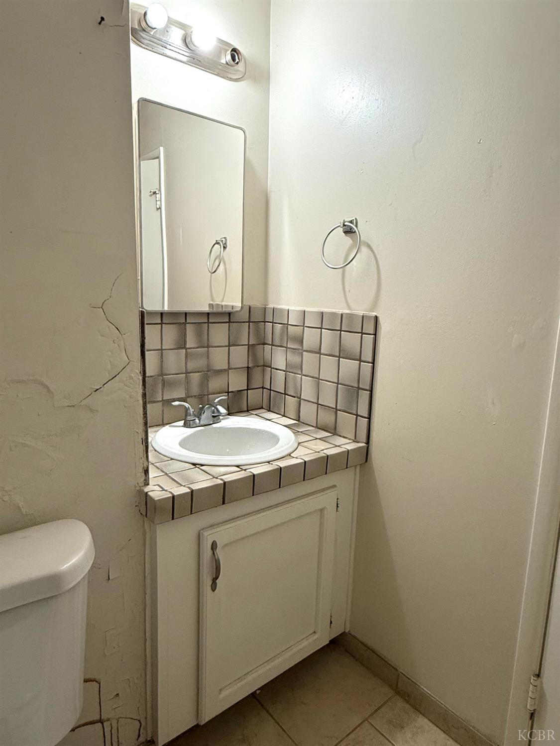 1075 N Princeton Ave, Coalinga, CA 93210