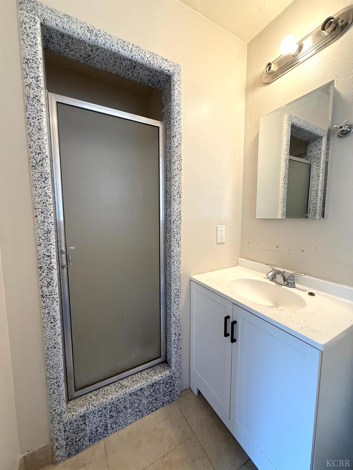 1075 N Princeton Ave, Coalinga, CA 93210