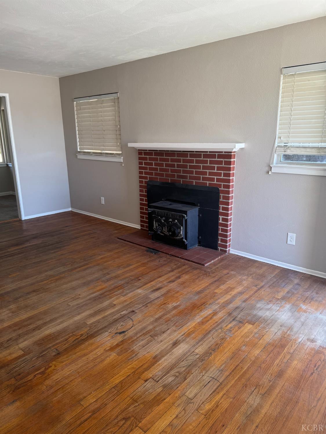 1609 Pleasant Way, Hanford, CA 93230