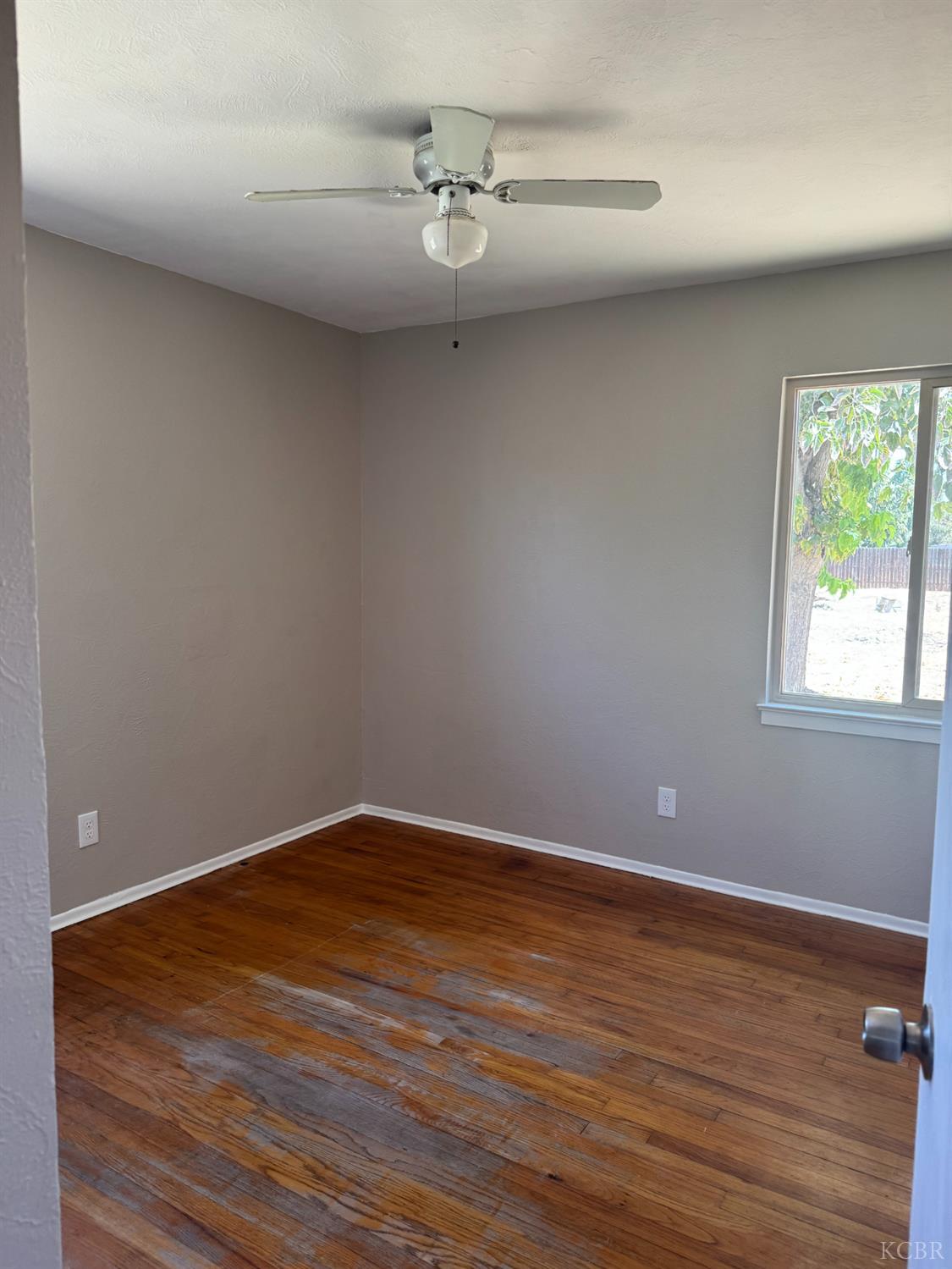 1609 Pleasant Way, Hanford, CA 93230