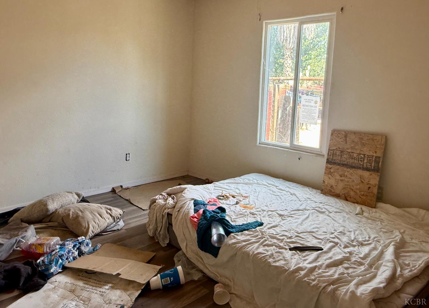 609 E Tulare St, Avenal, CA 93204
