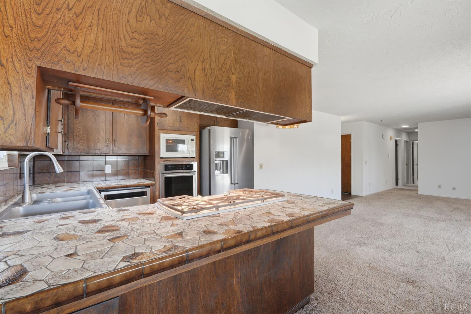 257 Larish St, Lemoore, CA 93245