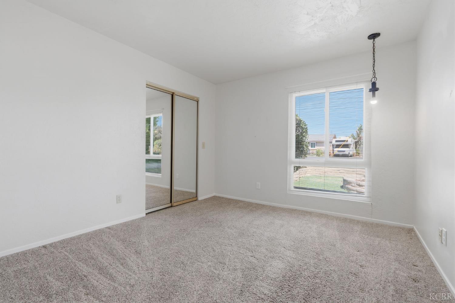 257 Larish St, Lemoore, CA 93245