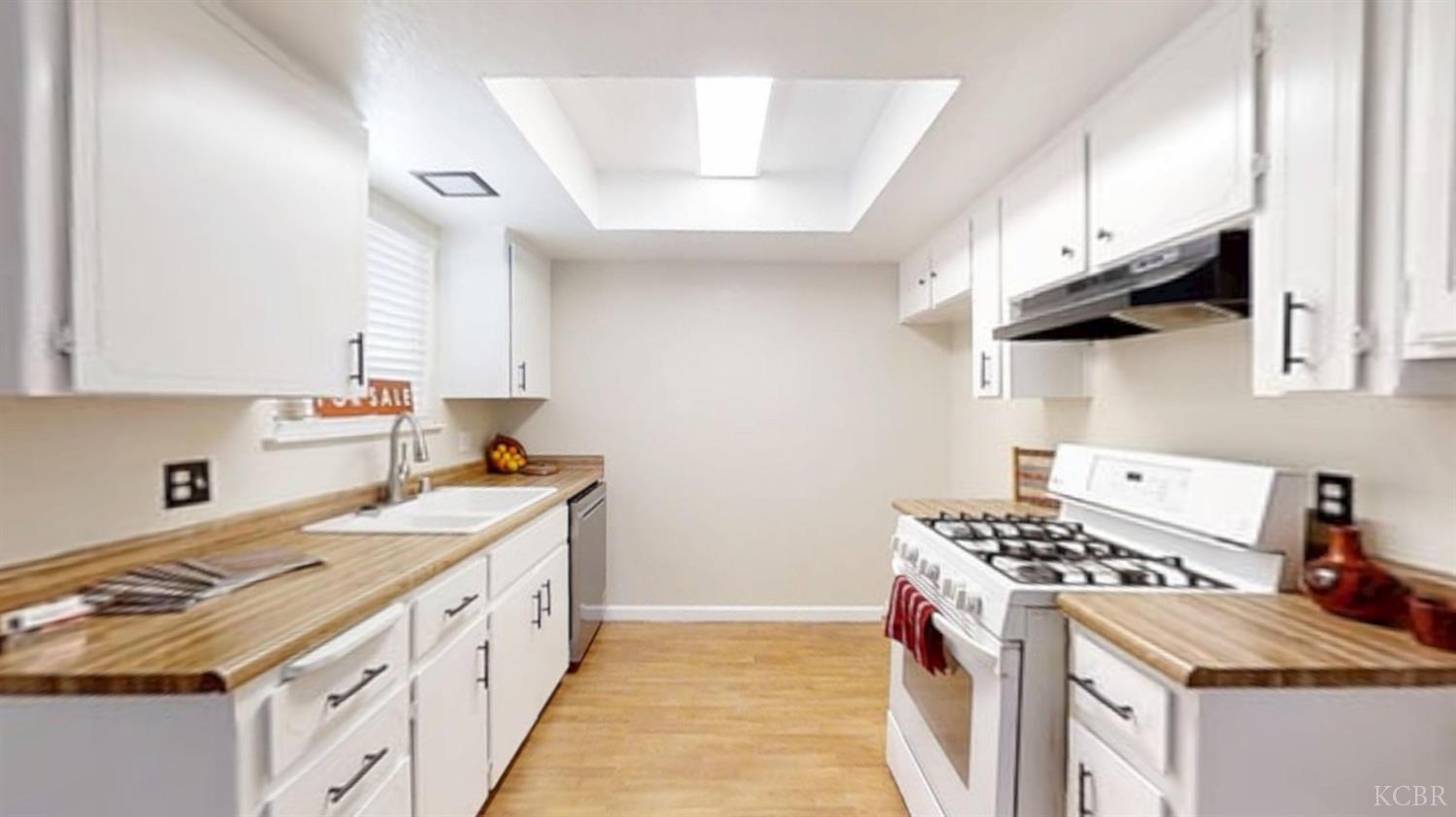272 Hoover St, Coalinga, CA 93210