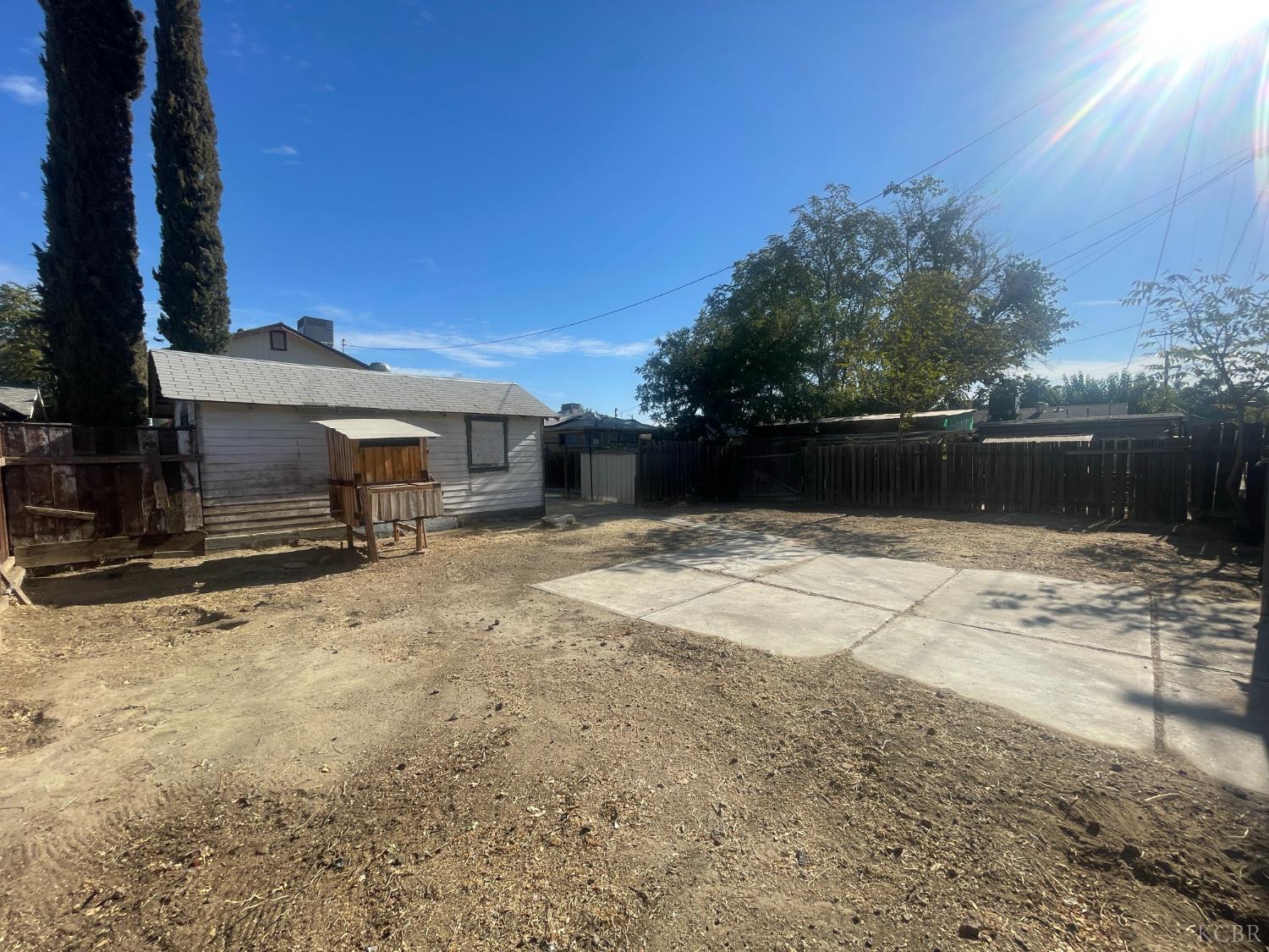 272 Hoover St, Coalinga, CA 93210