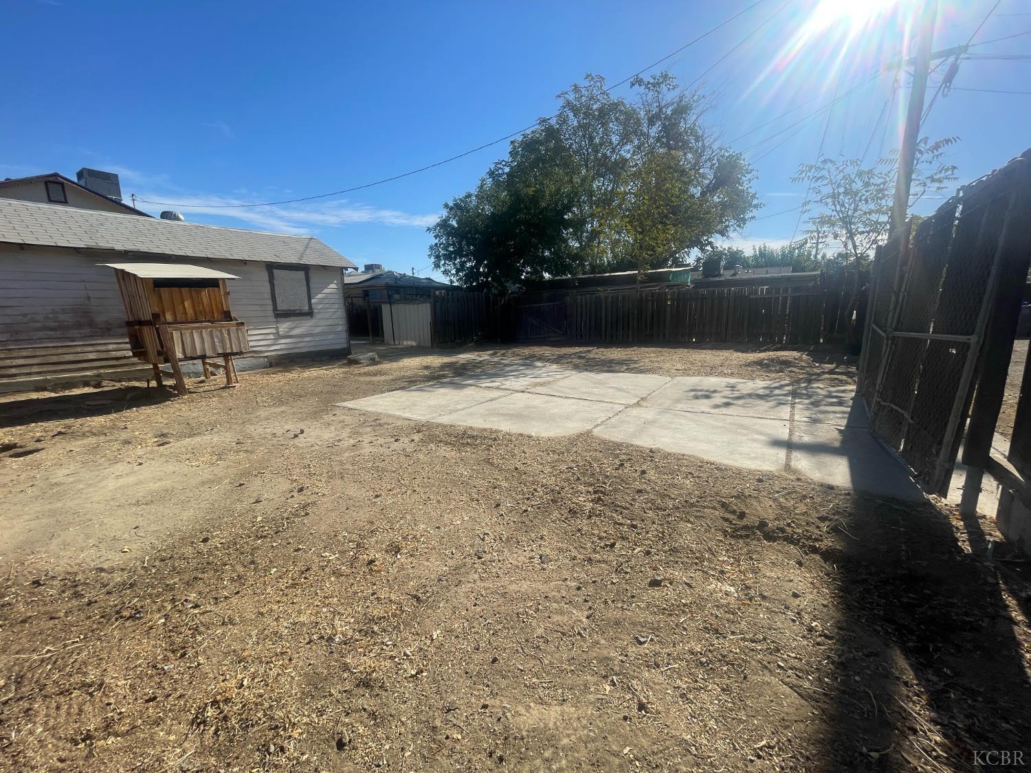 272 Hoover St, Coalinga, CA 93210