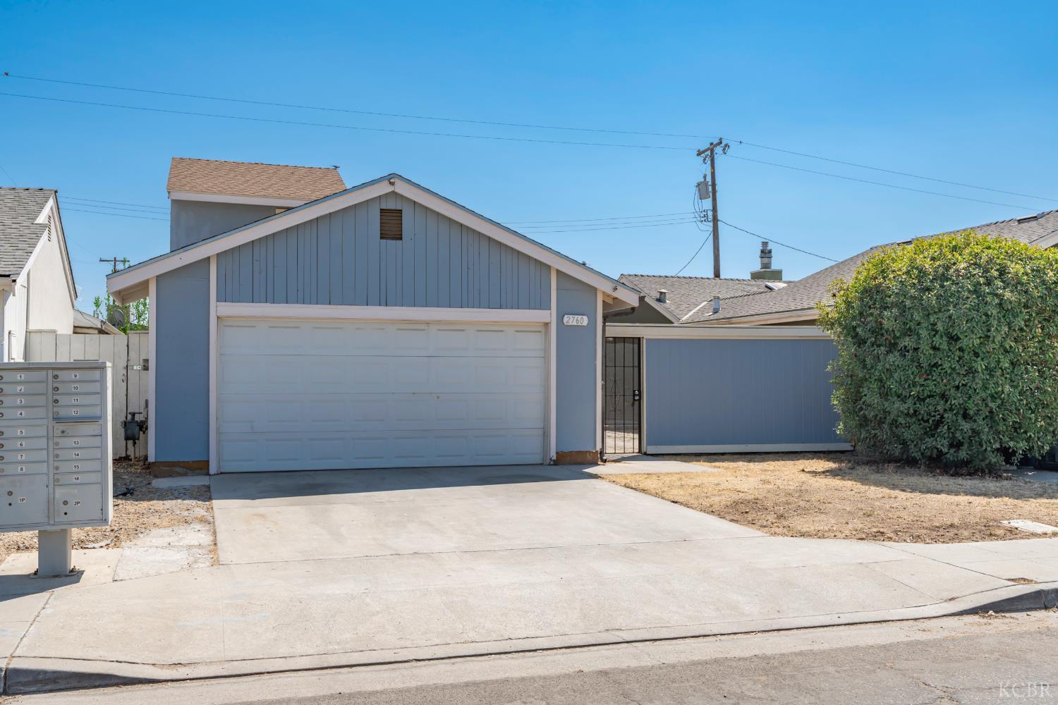 2760 N Selland Ave, Fresno, CA 93722