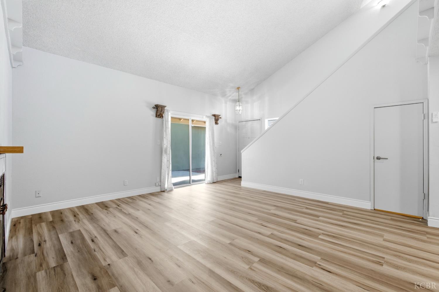 2760 N Selland Ave, Fresno, CA 93722