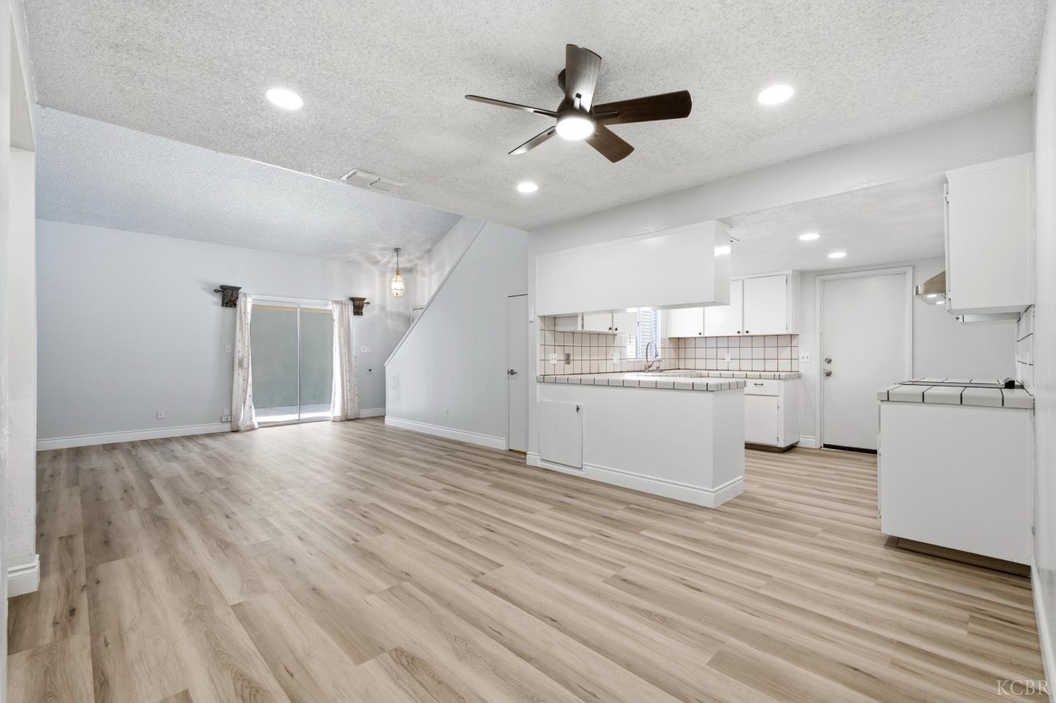 2760 N Selland Ave, Fresno, CA 93722