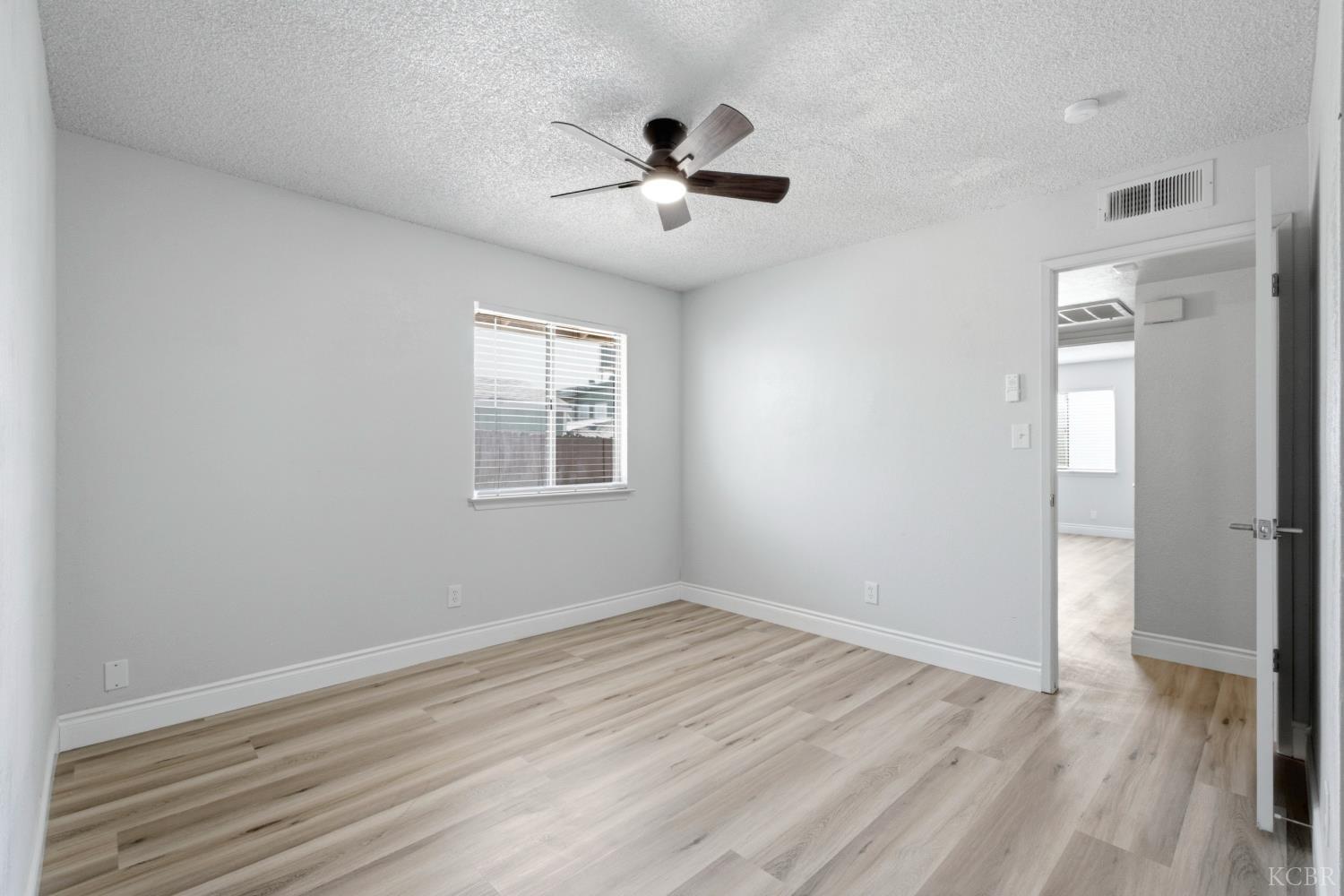 2760 N Selland Ave, Fresno, CA 93722