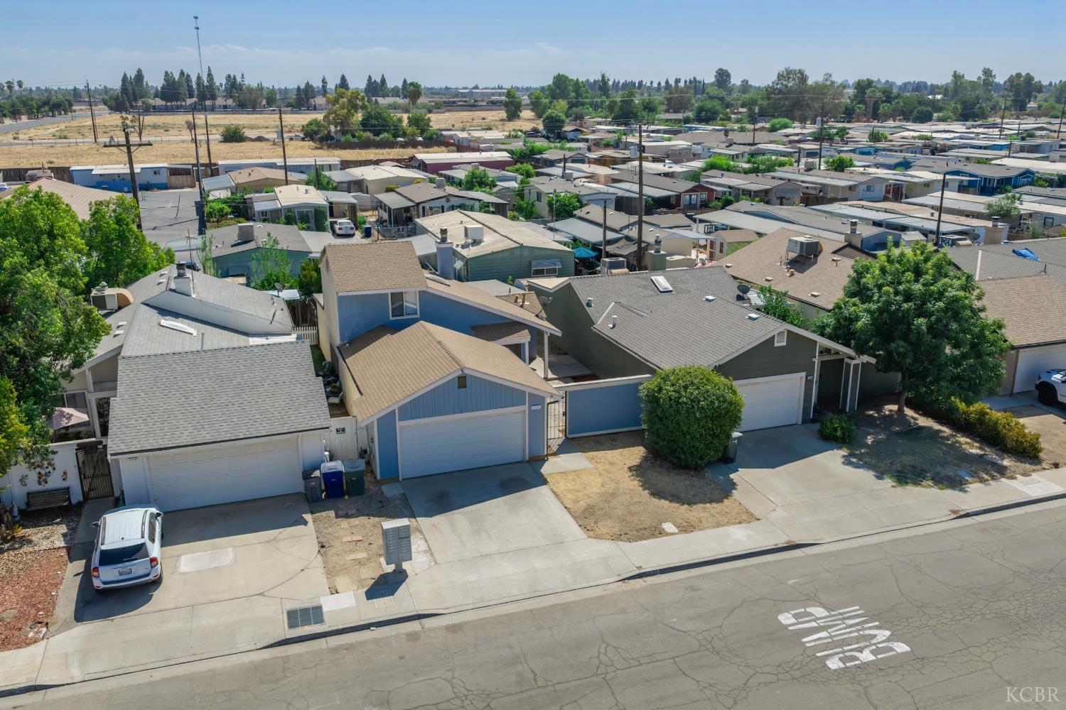 2760 N Selland Ave, Fresno, CA 93722