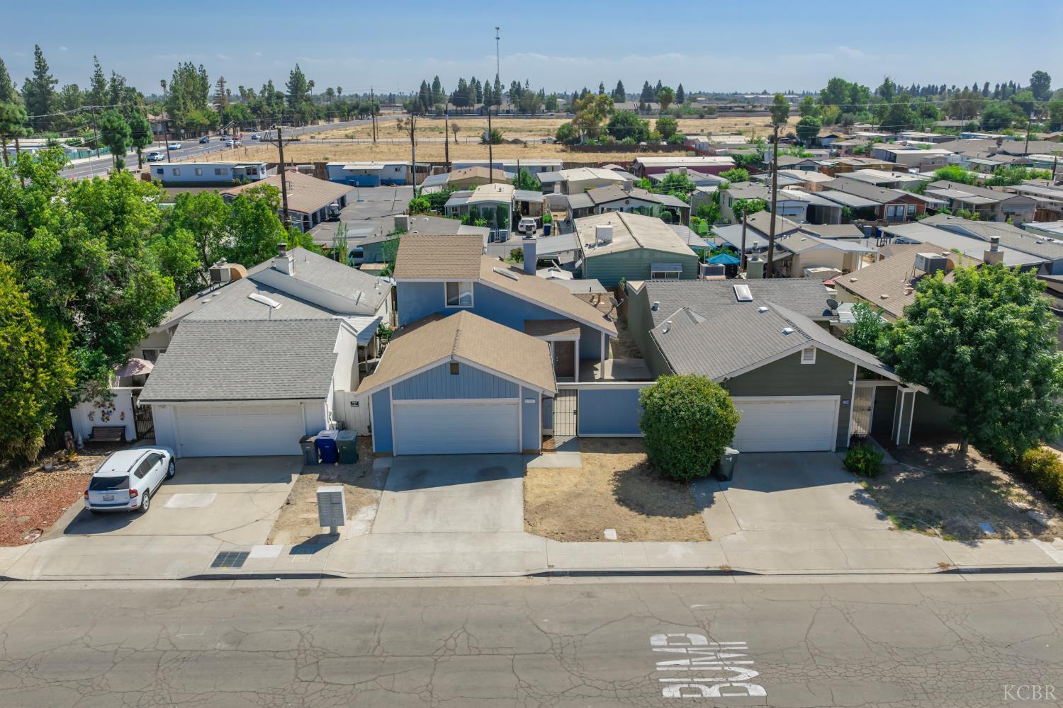 2760 N Selland Ave, Fresno, CA 93722