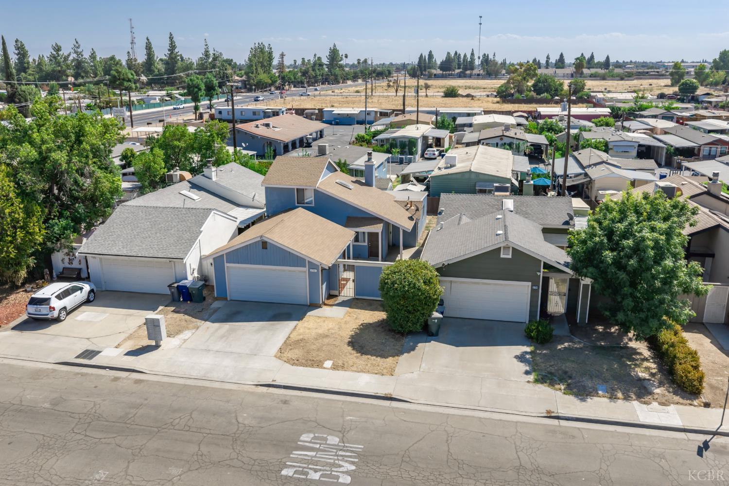 2760 N Selland Ave, Fresno, CA 93722