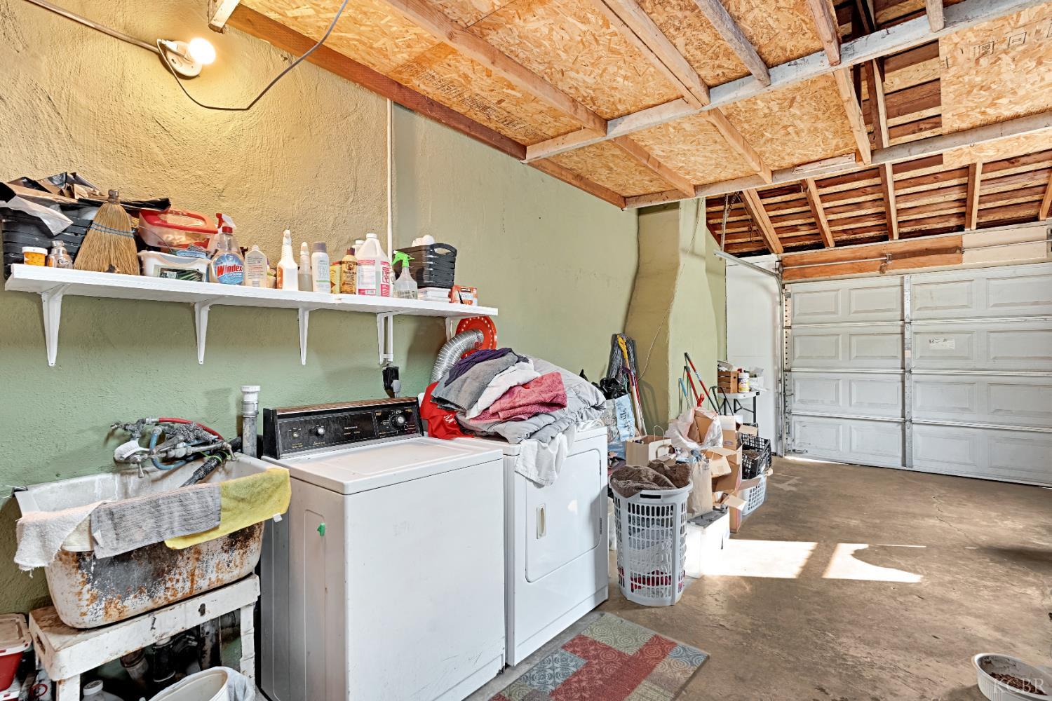 550 S 5th St, Chowchilla, CA 93610