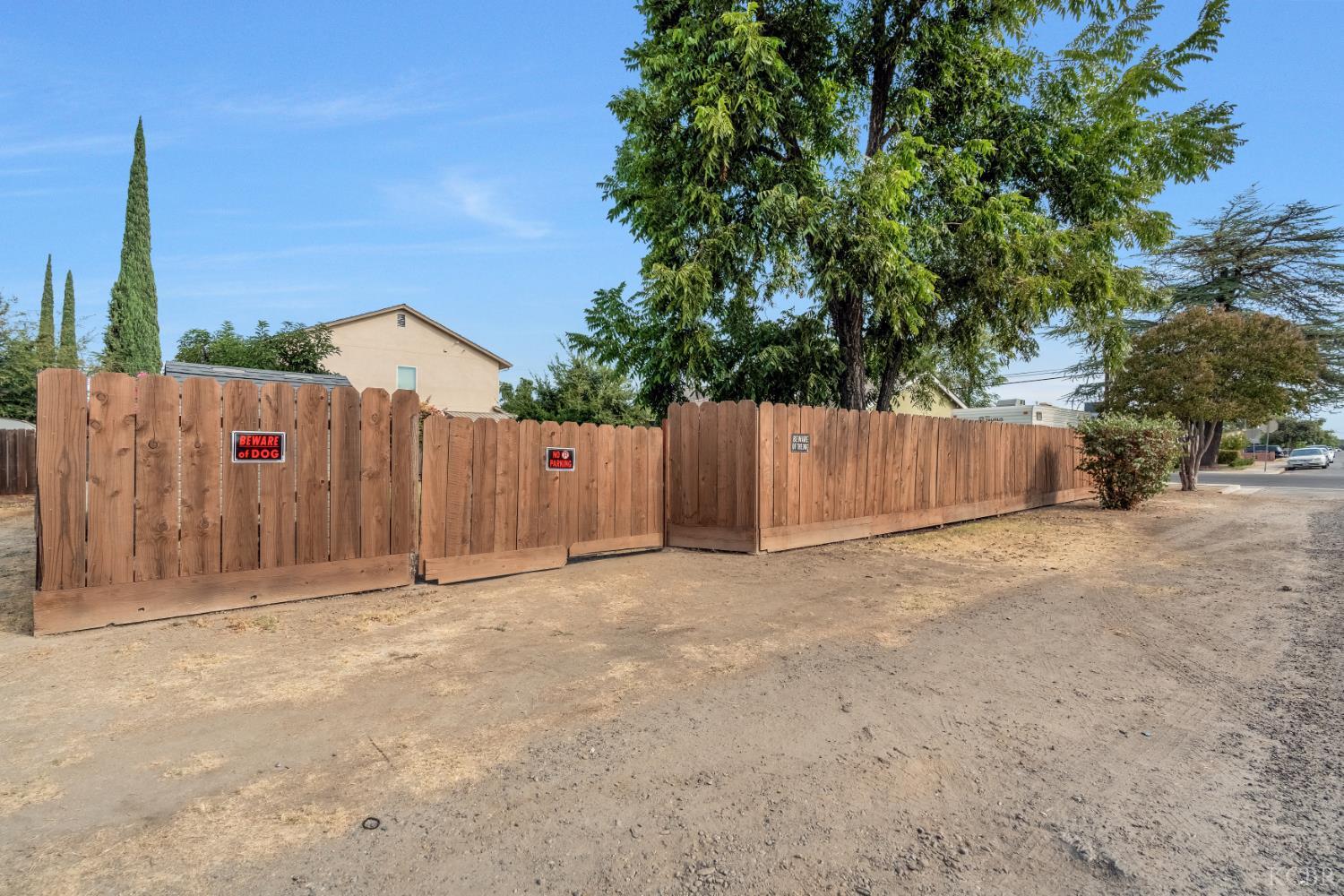 550 S 5th St, Chowchilla, CA 93610