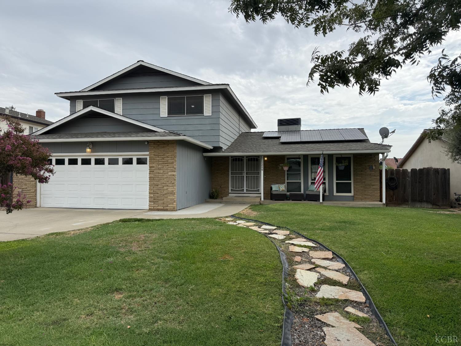 1248 Ashland Dr, Lemoore, CA 93245