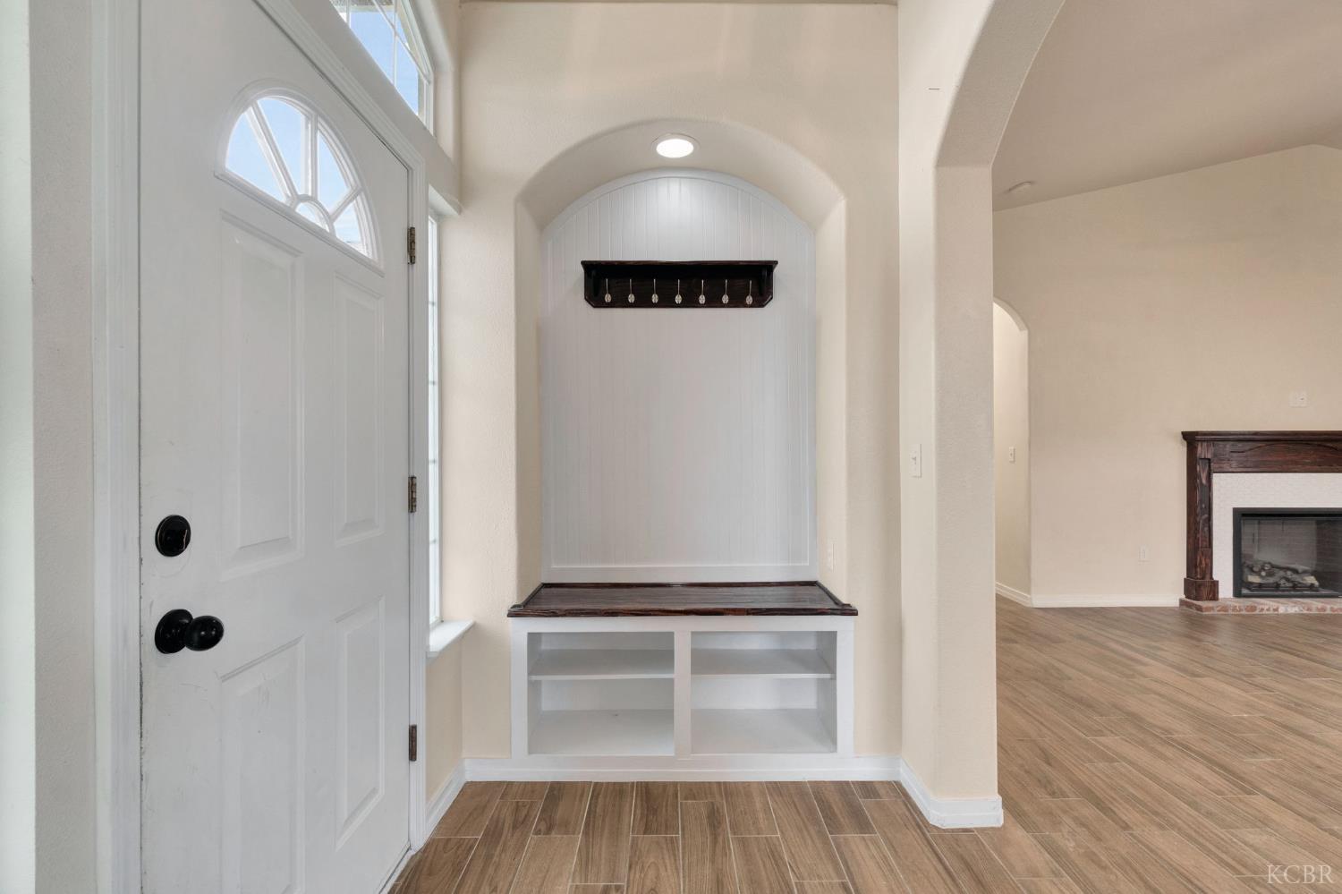 1001 Evergreen Ave, Lemoore, CA 93245