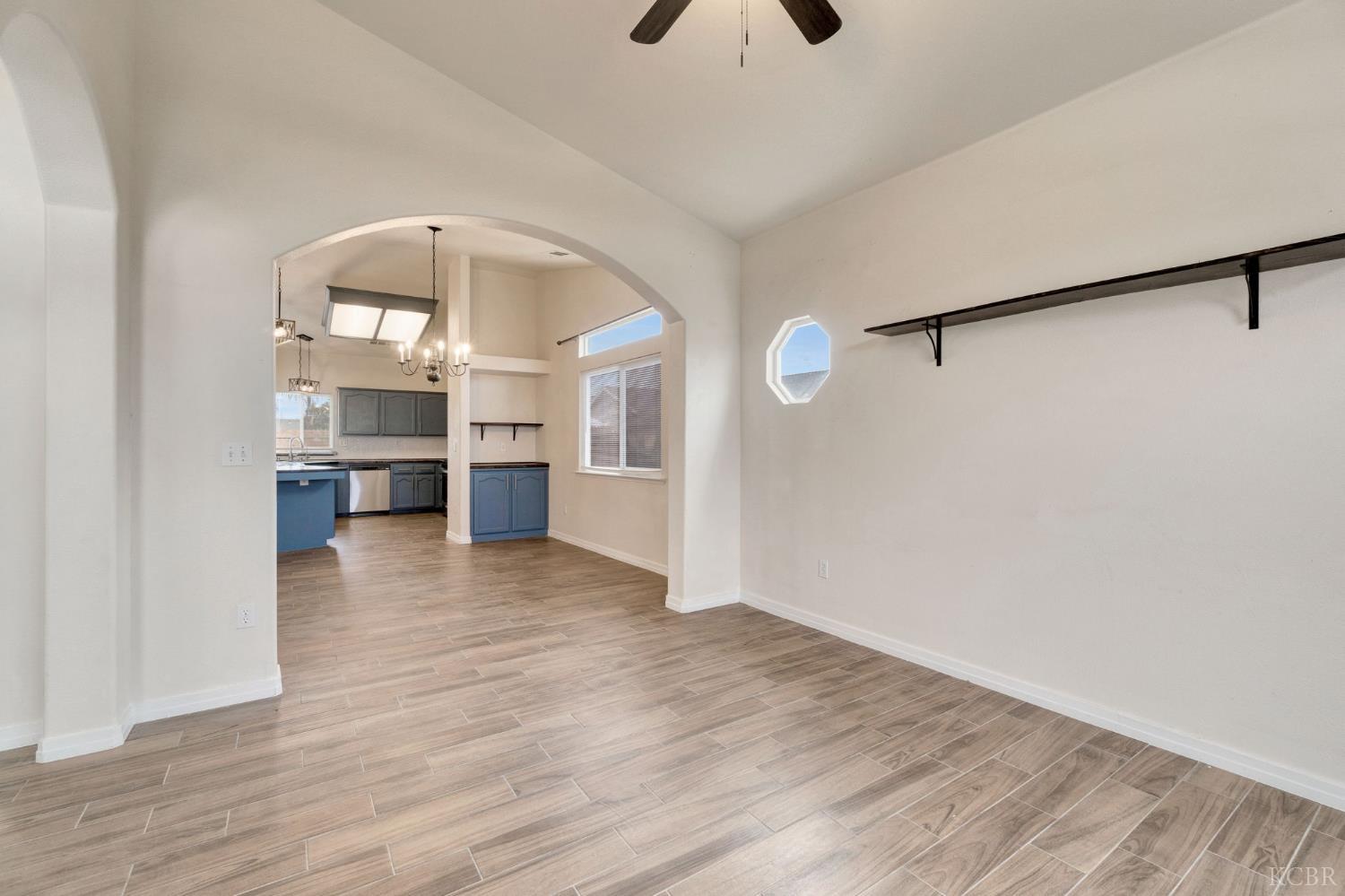 1001 Evergreen Ave, Lemoore, CA 93245