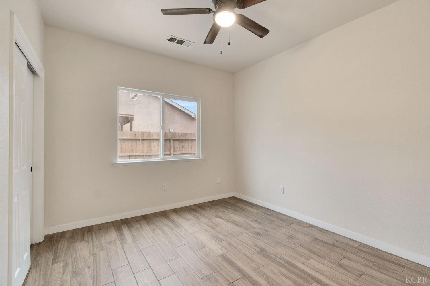 1001 Evergreen Ave, Lemoore, CA 93245