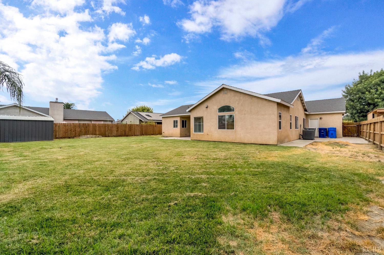 1001 Evergreen Ave, Lemoore, CA 93245