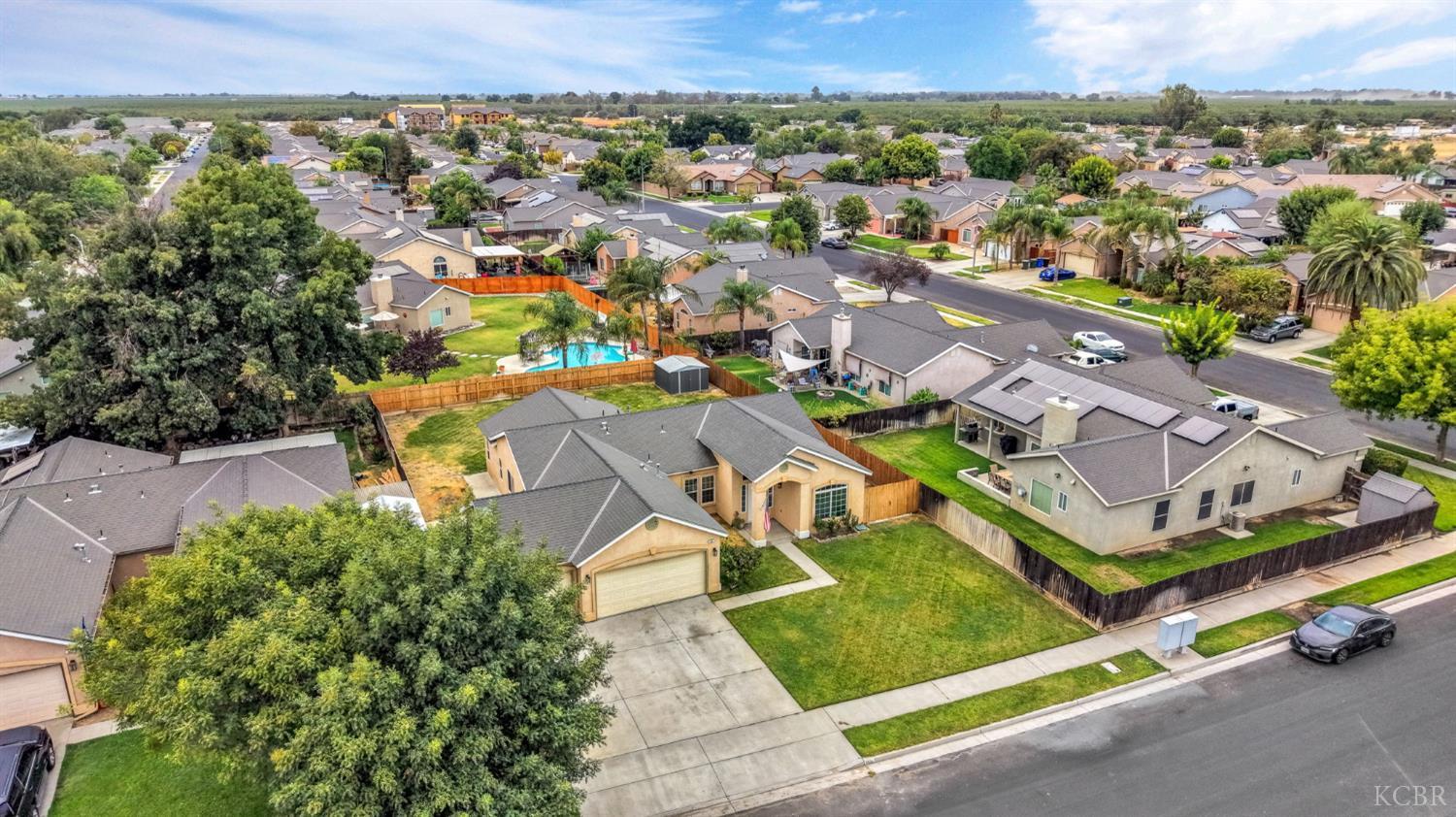 1001 Evergreen Ave, Lemoore, CA 93245