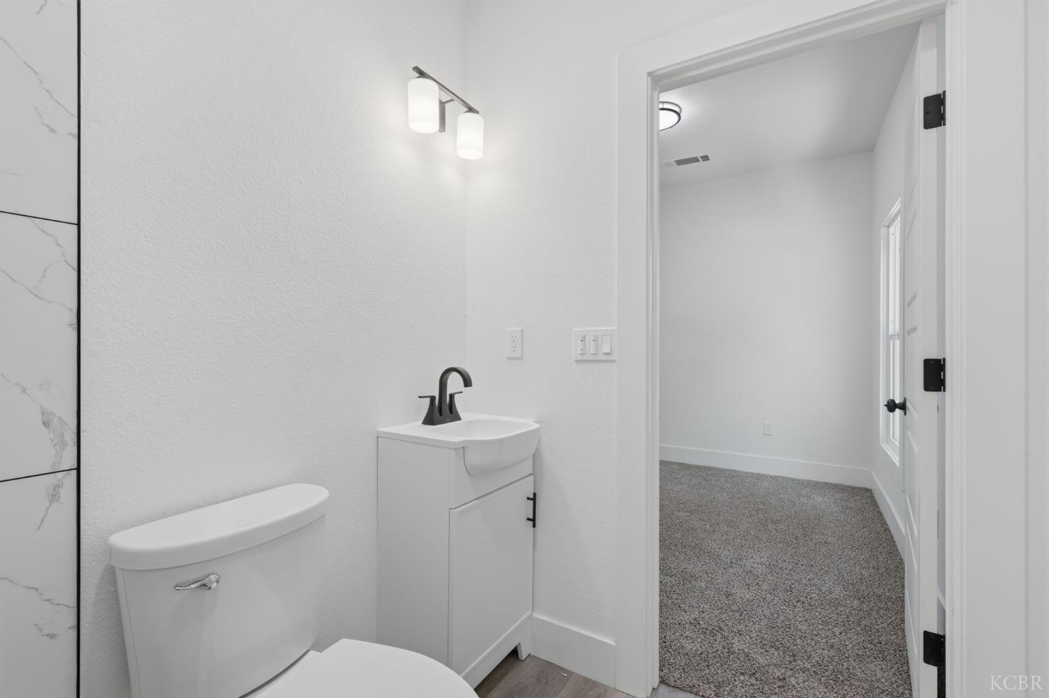 1145 D St, Reedley, CA 93654