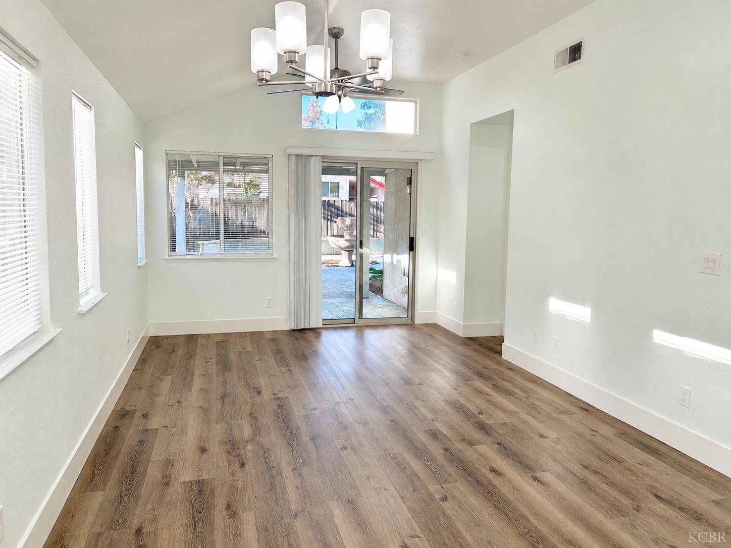 4706 W University Ave, Fresno, CA 93722