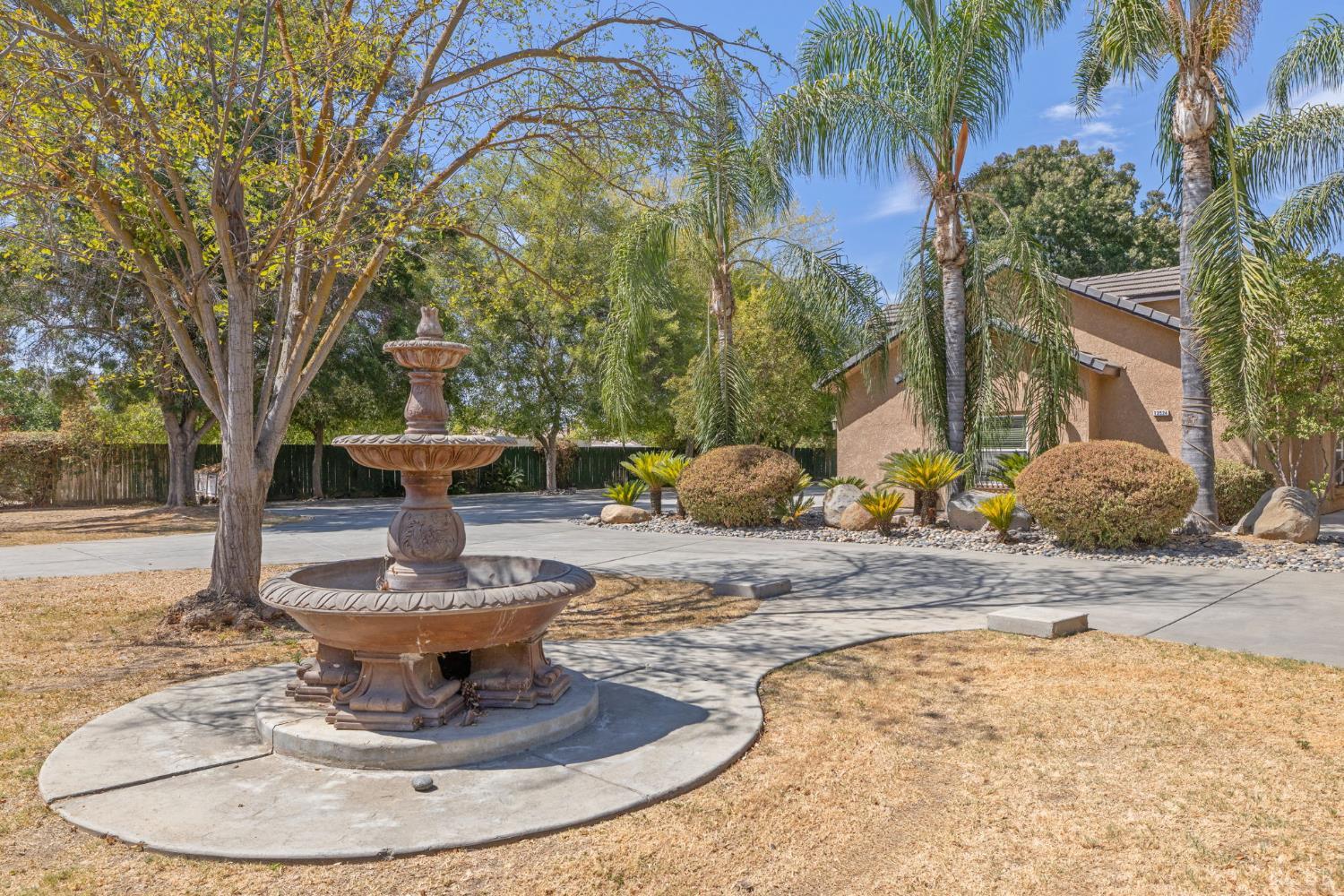 12524 Avenue 320, Visalia, CA 93291