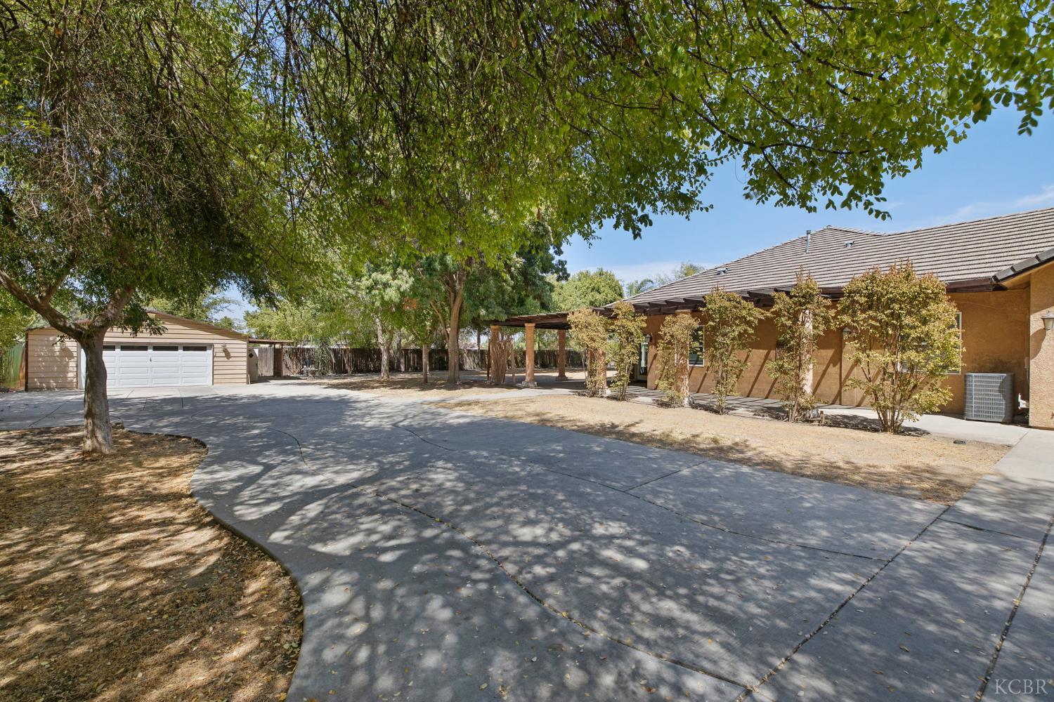 12524 Avenue 320, Visalia, CA 93291