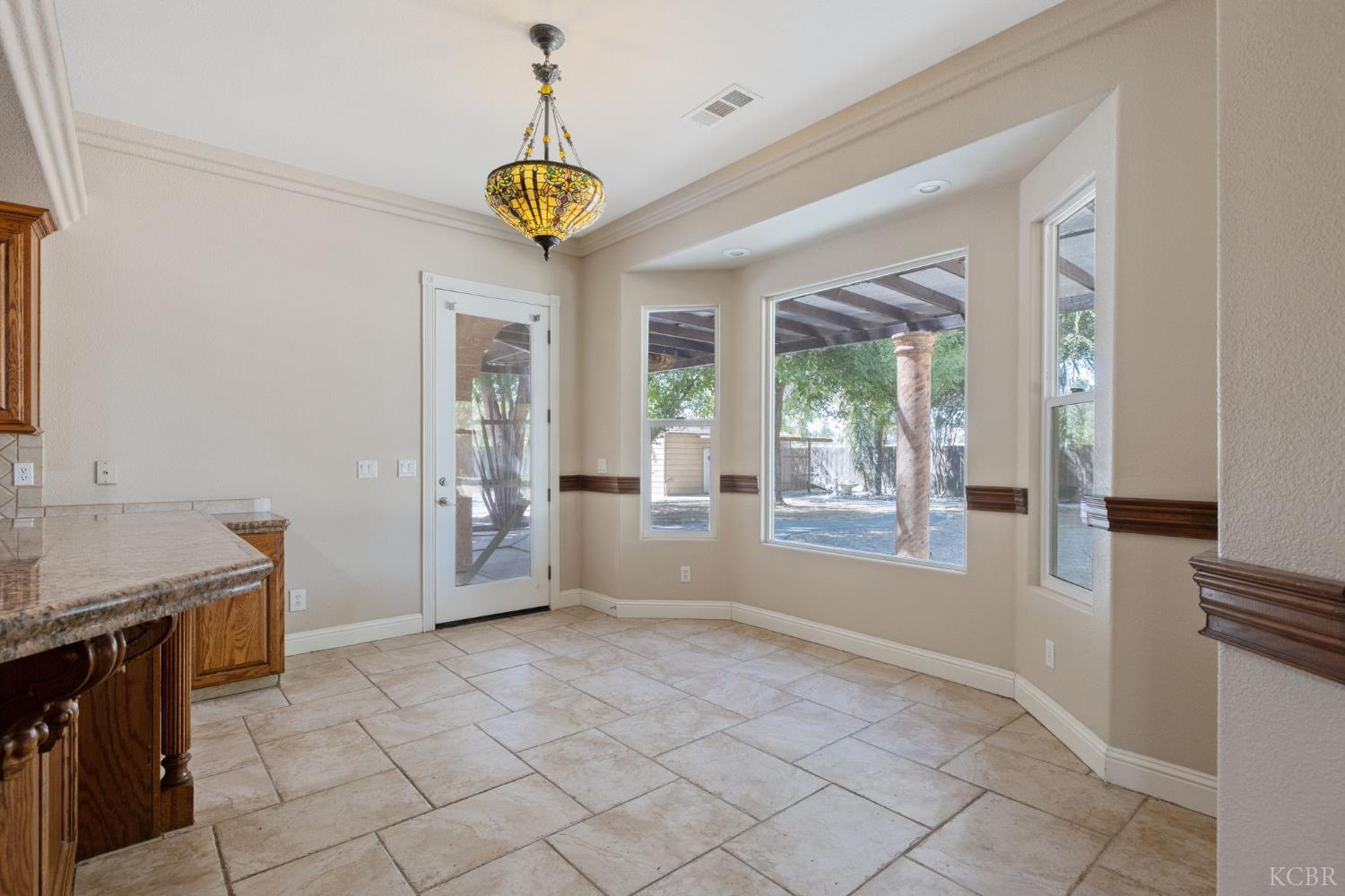 12524 Avenue 320, Visalia, CA 93291