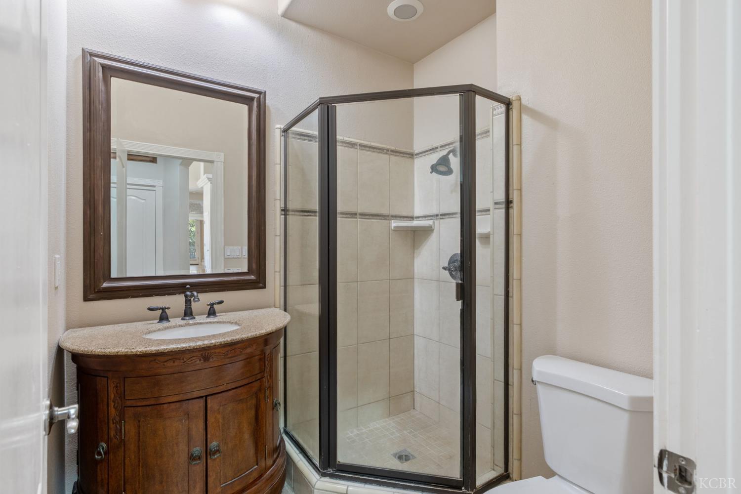 12524 Avenue 320, Visalia, CA 93291