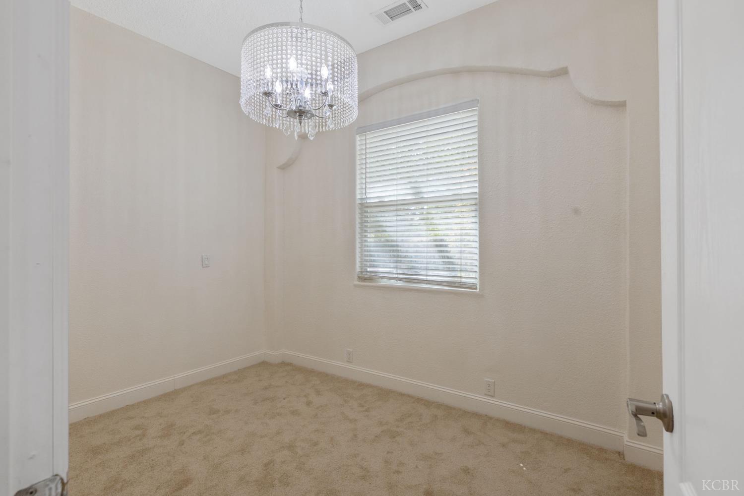 12524 Avenue 320, Visalia, CA 93291