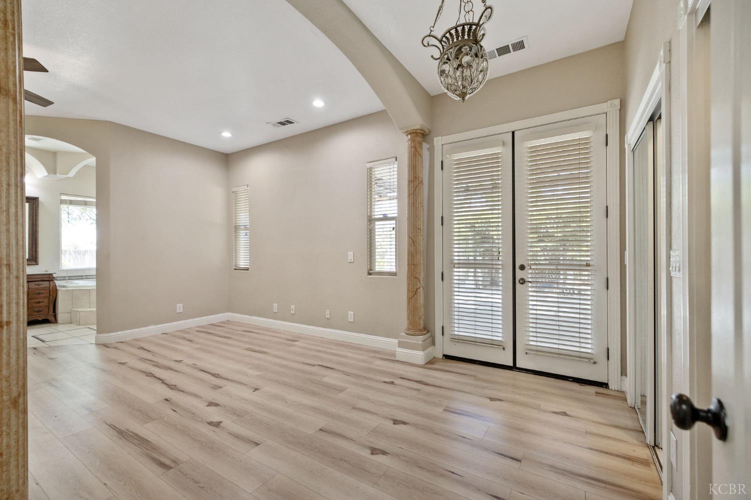 12524 Avenue 320, Visalia, CA 93291