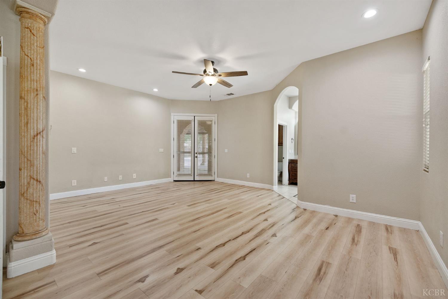12524 Avenue 320, Visalia, CA 93291