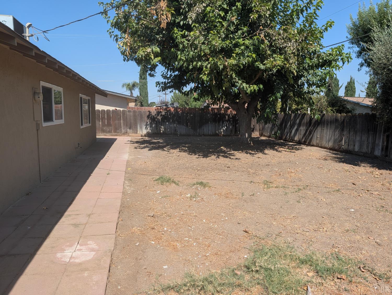 920 Avocado Dr, Lemoore, CA 93245