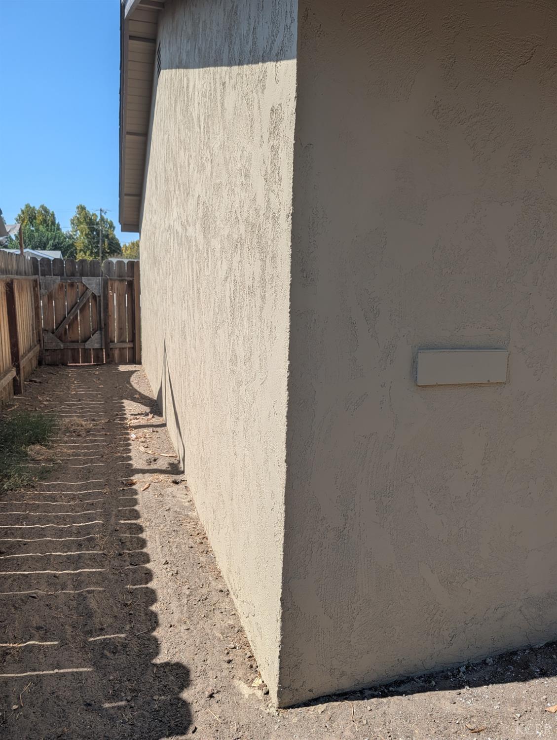 920 Avocado Dr, Lemoore, CA 93245