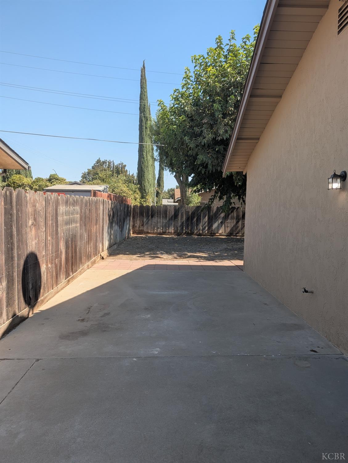 920 Avocado Dr, Lemoore, CA 93245