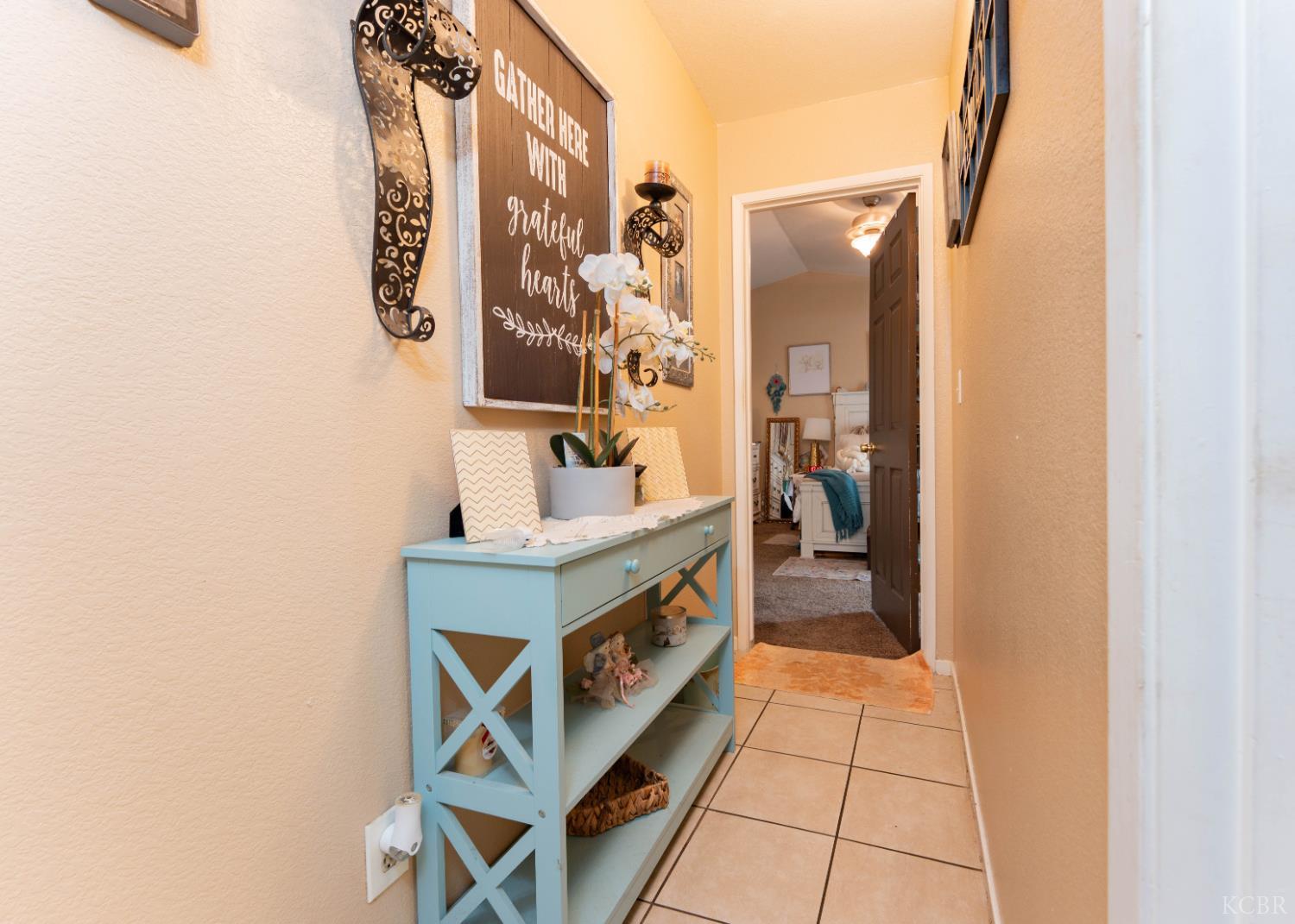 1131 W Madalyn Ave, Tulare, CA 93274