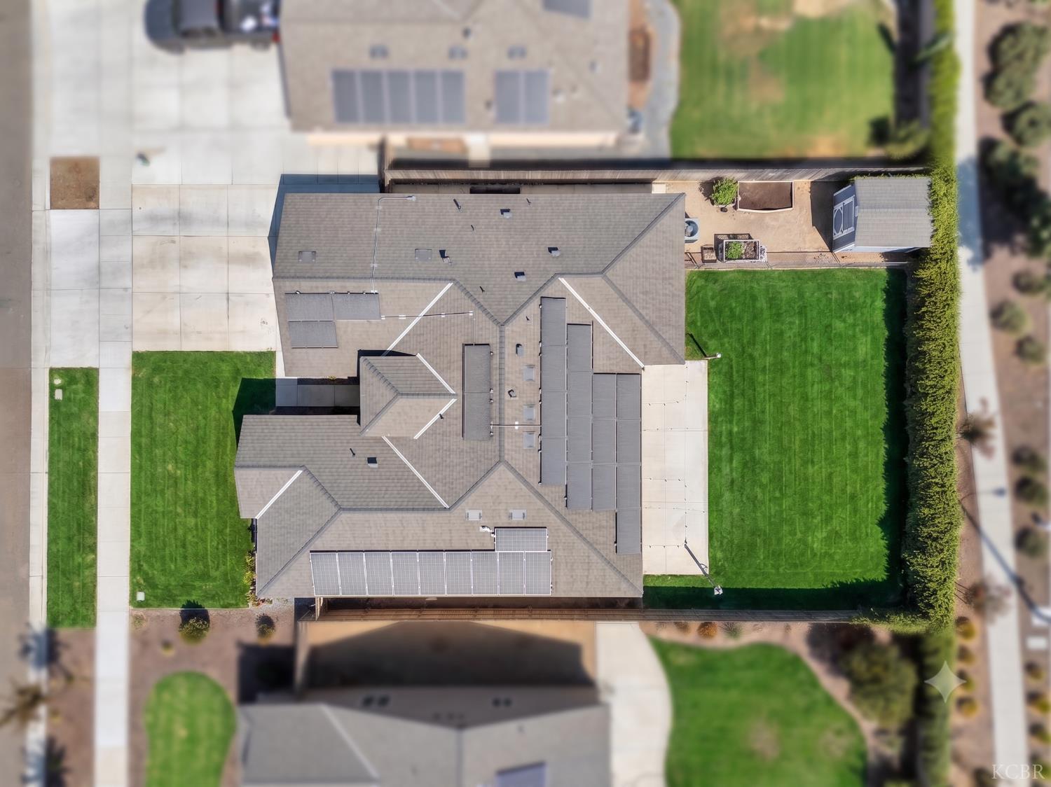2439 Madeline Dr, Hanford, CA 93230