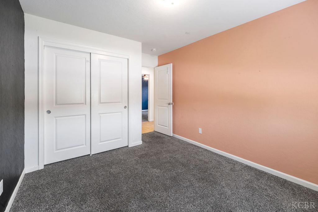 2439 Madeline Dr, Hanford, CA 93230