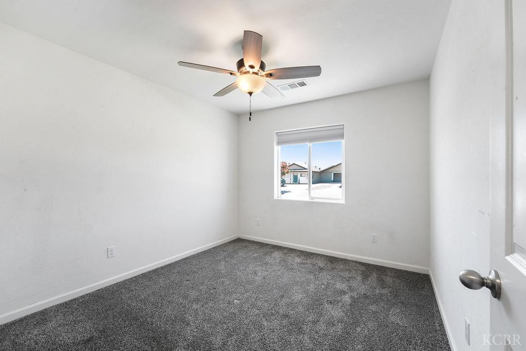 2439 Madeline Dr, Hanford, CA 93230