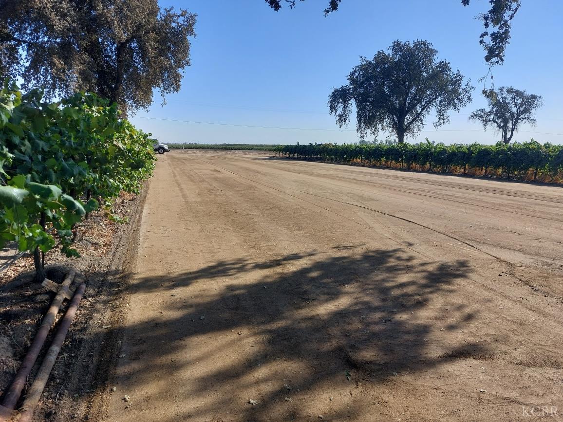 18896 Grangeville Blvd, Lemoore, CA 93245