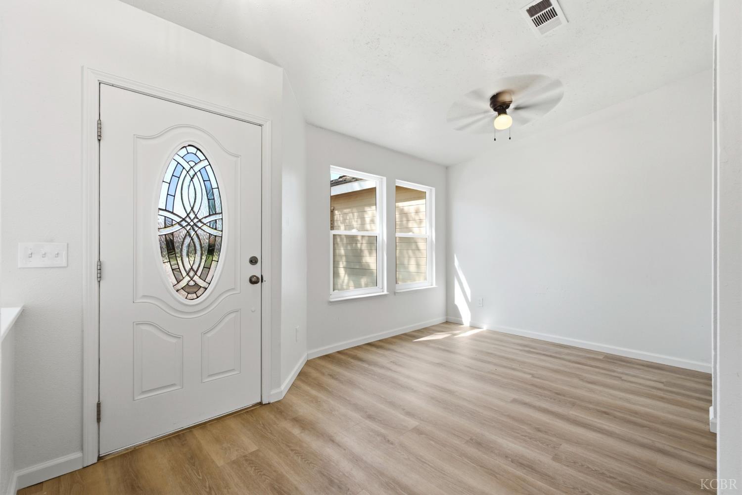 280 Greystone Ct, Lemoore, CA 93245
