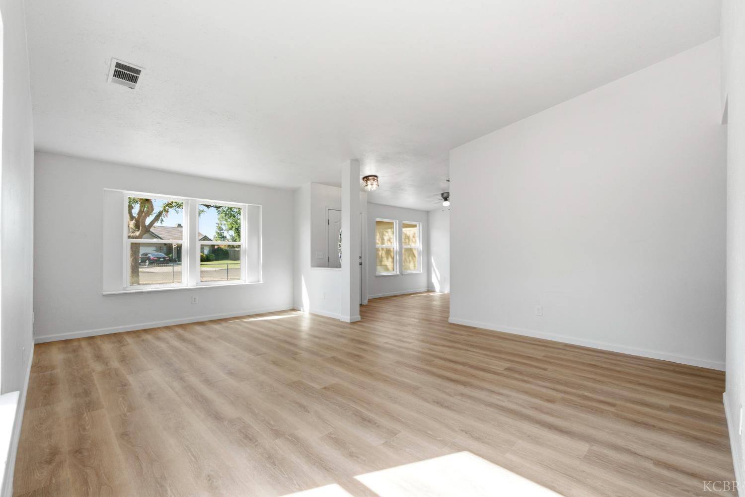 280 Greystone Ct, Lemoore, CA 93245