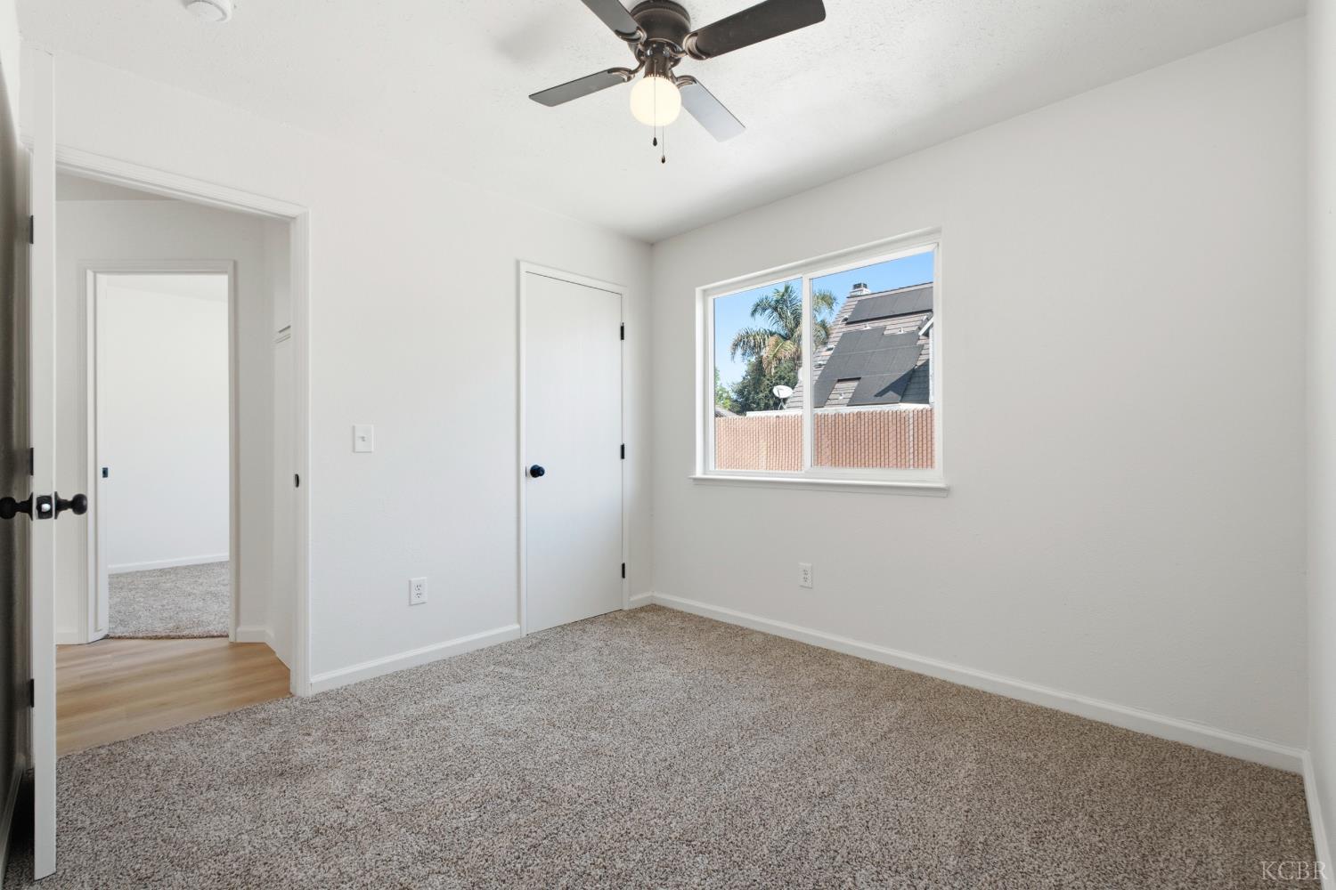 280 Greystone Ct, Lemoore, CA 93245
